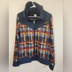 XL bench zip sweater